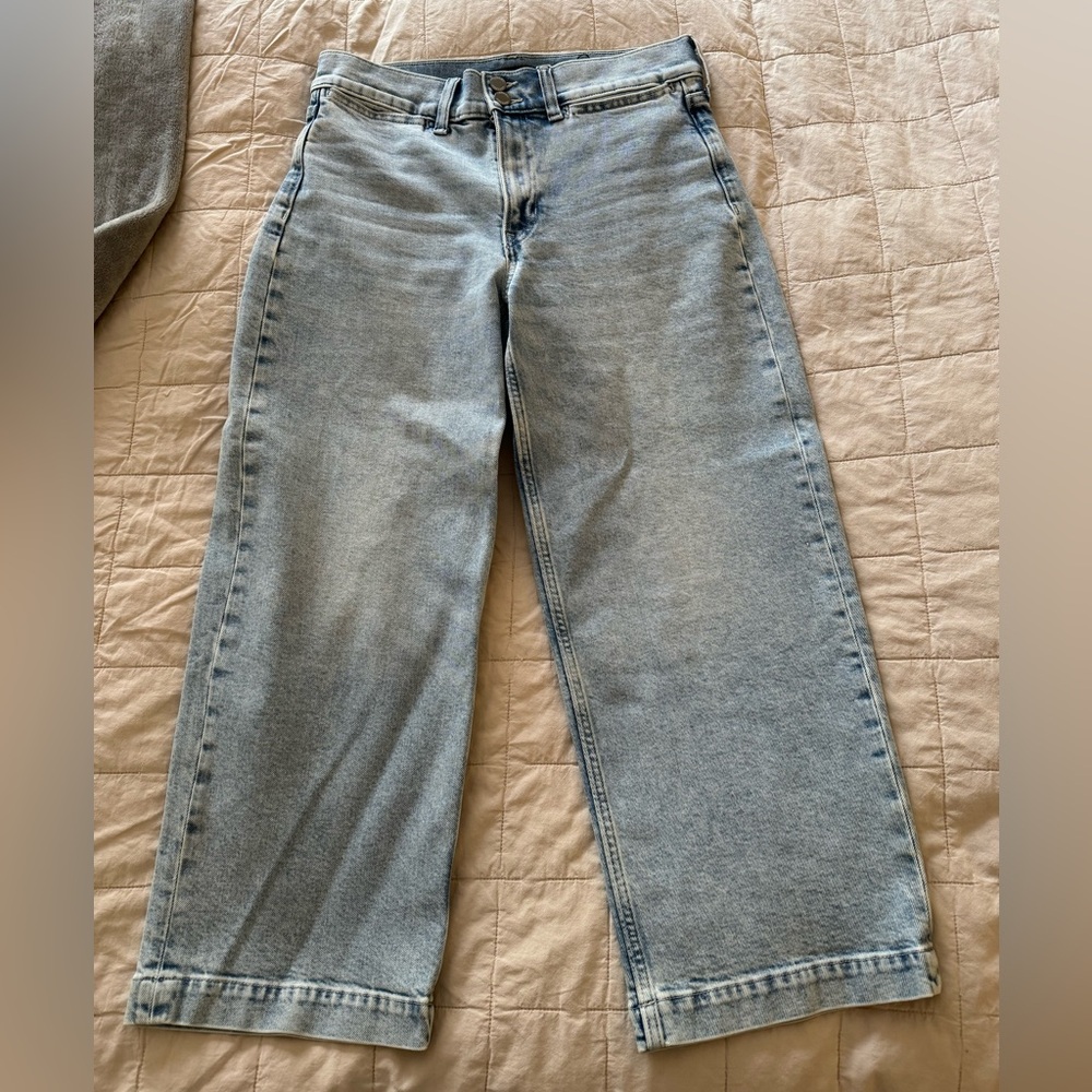 Banana Republic High Rise Wide-Leg Crop Jean